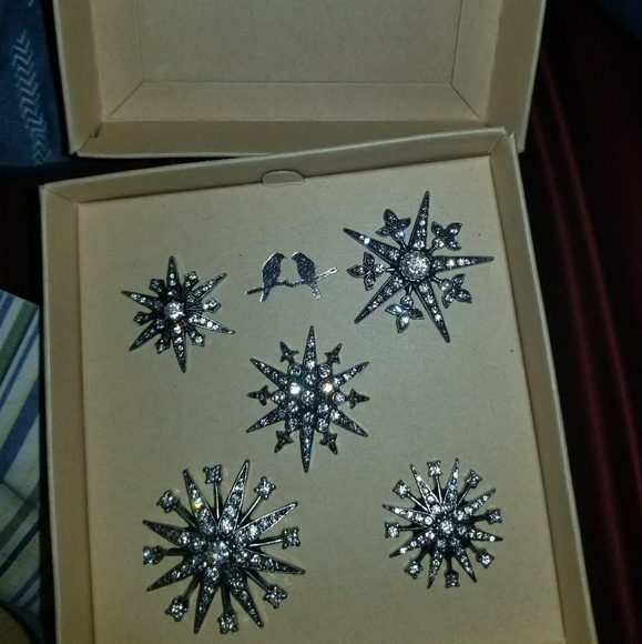 Chloe + Isabel Jewelry - Chloe and Isabel Starburst Pin Set